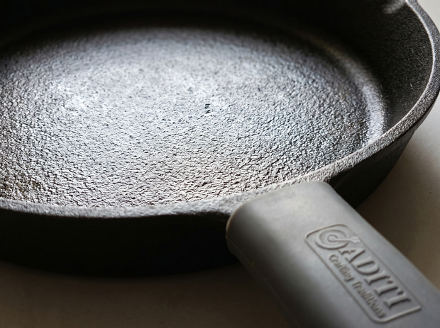 100% Chemical-Free Cookware